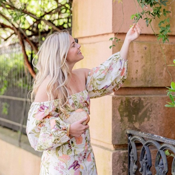 MEET YOUR SELLER 🙋🏼 - Picture 4 of 4